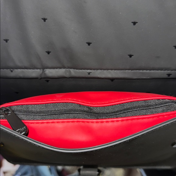 Dior Novelty Worker Bee Crossbody & Dior GWP cosmetic bag bundle! - Picture 14 of 15